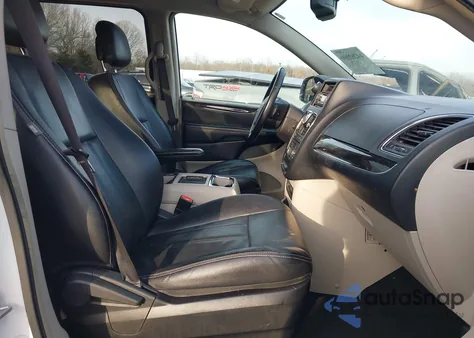 2015 Chrysler Town & Country Touring from USA, damaged, VIN 2C4RC1BG2FR751985